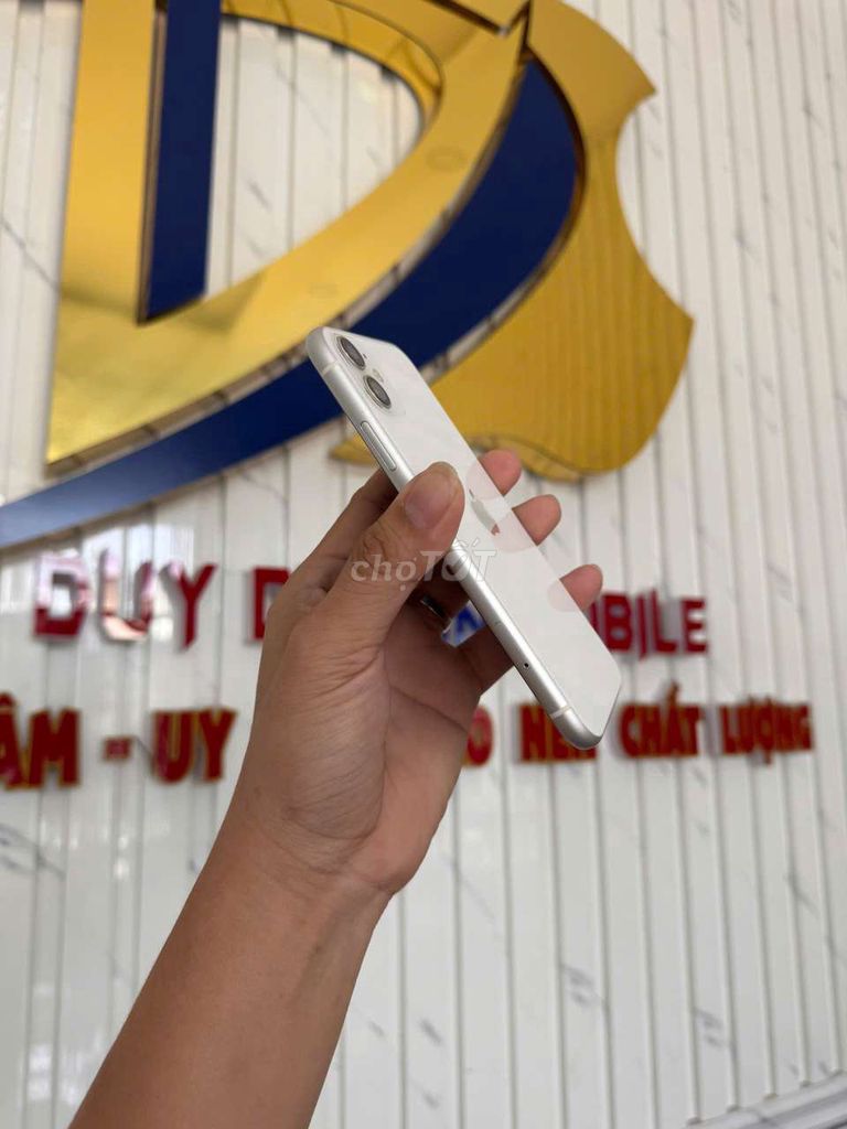 Apple iPhone 11 64GB Trắng Quốc tế,có bán góp. Mua bán Điện thoại tại Thành phố Cà Mau Cà Mau được đăng bởi Duy Dustin Mobile hình 1