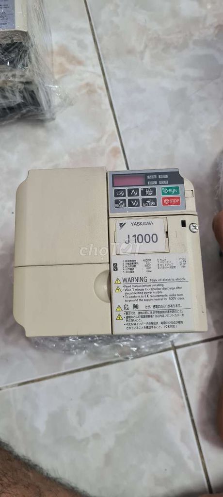 Biến tần 1 ra 3pha 220v nhật