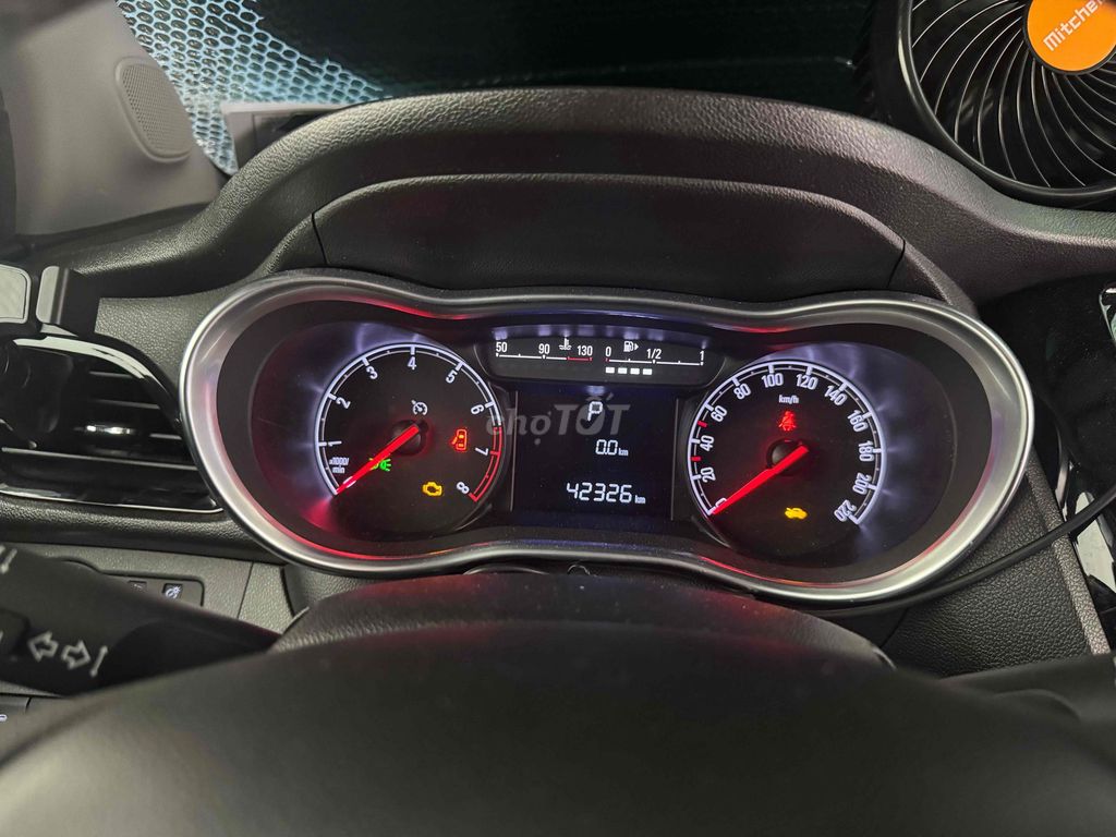 VinFast Fadil Premium 2019 белый 42000 км