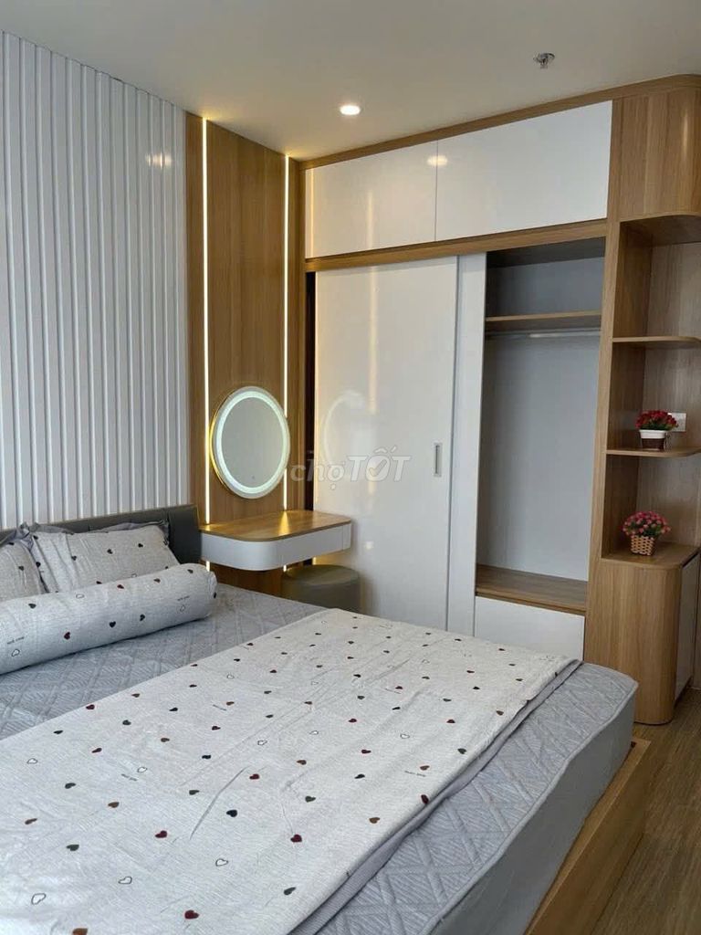 Аренда квартиры 2 спальни с полной мебелью в VinHomes Ocean Park