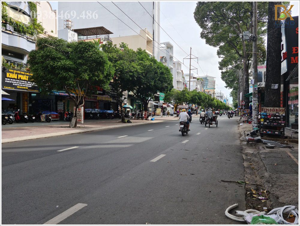 Mặt tiền KD đường Trần Phú, Quận 5. DT: 5m x 8m. Trệt 3 Lầu
