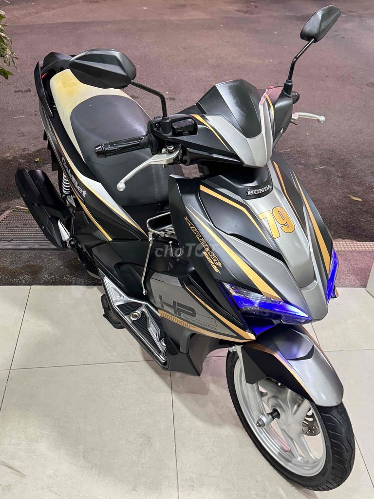 BÁN AIRBLADE PBĐB Fi 125/T12.2017 TRÙM MỀN,BSTP. Mua bán Xe máy tại Quận 3 Tp Hồ Chí Minh được đăng bởi Bích Chi hình 1