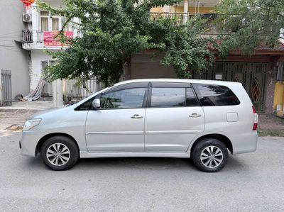 Toyota Innova 2015 Bạc Số sàn 100.000 km