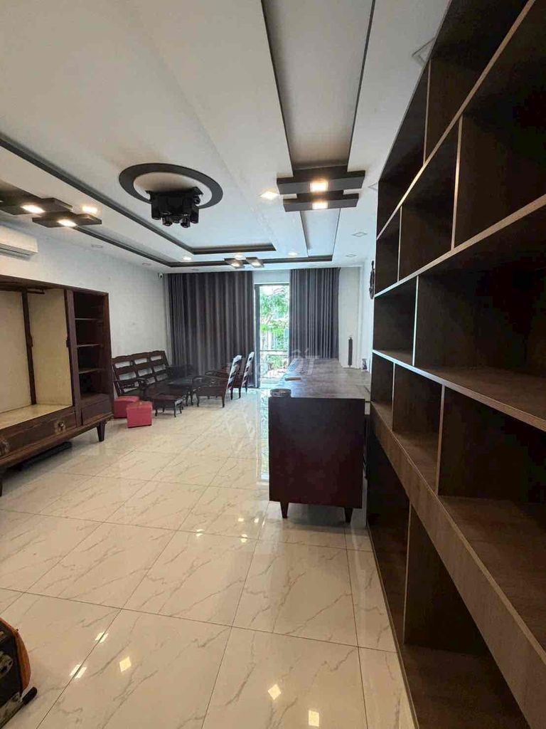 CHO THUÊ NHÀ NGUYÊN CĂN MẶT TIỀN ĐƯỜNG SỐ 14 – KDC PHONG PHÚ 4