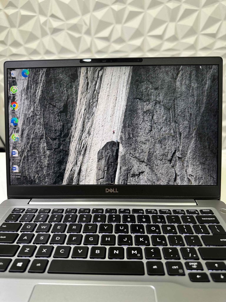 Dell Latitude 7300 i5-8265U 16GB 256GB. Mua bán Laptop tại Thành phố Thủ Dầu Một Bình Dương được đăng bởi Danh tập bán hàng hình 1