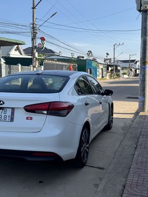 Kia Cerato 2018 Số sàn Trắng