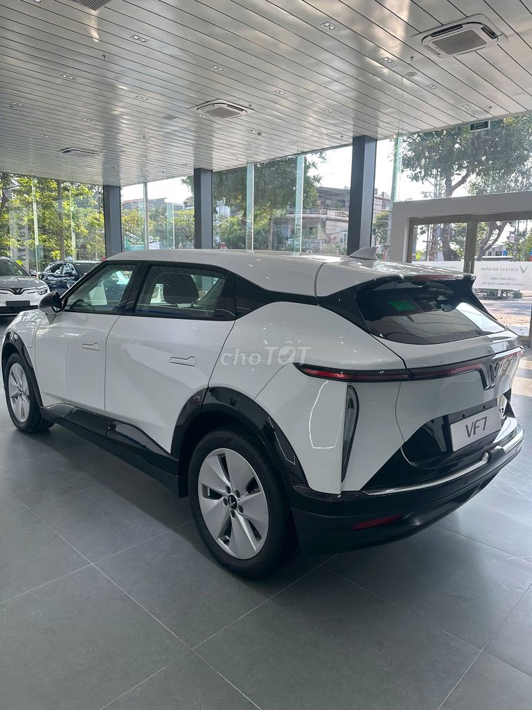 VinFast VF7 2025. Mua bán Ô tô tại Quận Hải Châu Đà Nẵng được đăng bởi Vinfast Đà Nẵng hình 3