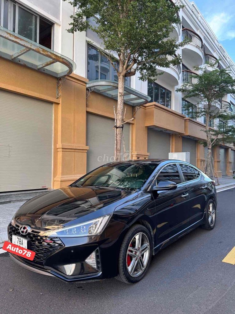 Hyundai Elantra 2019 1.6AT Sport - 50000 km. Mua bán Ô tô tại Thành phố Tuy Hòa Phú Yên được đăng bởi Quang Huynh hình 2