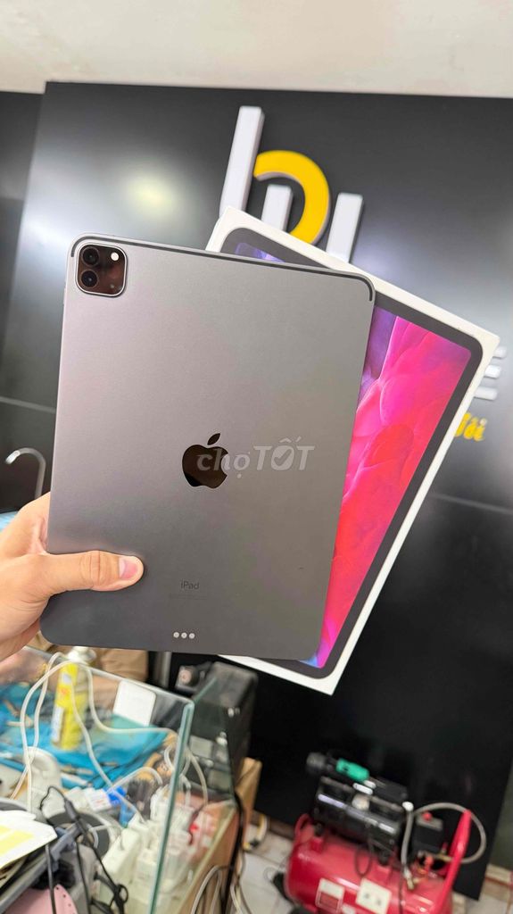 iPad Pro 2020 11 inch 128GB Wifi Xám FULLBOX. Mua bán Máy tính bảng tại Quận Bình Thạnh Tp Hồ Chí Minh được đăng bởi Phan Việt hình 1