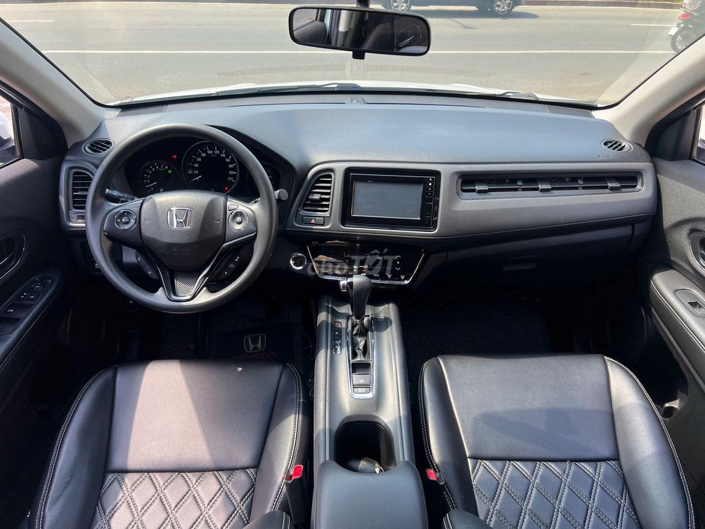 Honda HRV 2018 xe đẹp bảo dưỡng full hãng. Mua bán Ô tô tại Thành phố Biên Hòa Đồng Nai được đăng bởi Thái Phạm hình 11