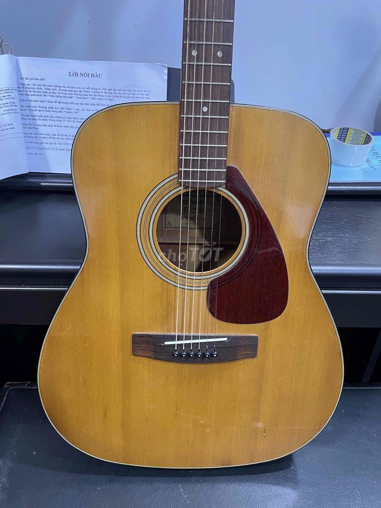 YAMAHA FG-200