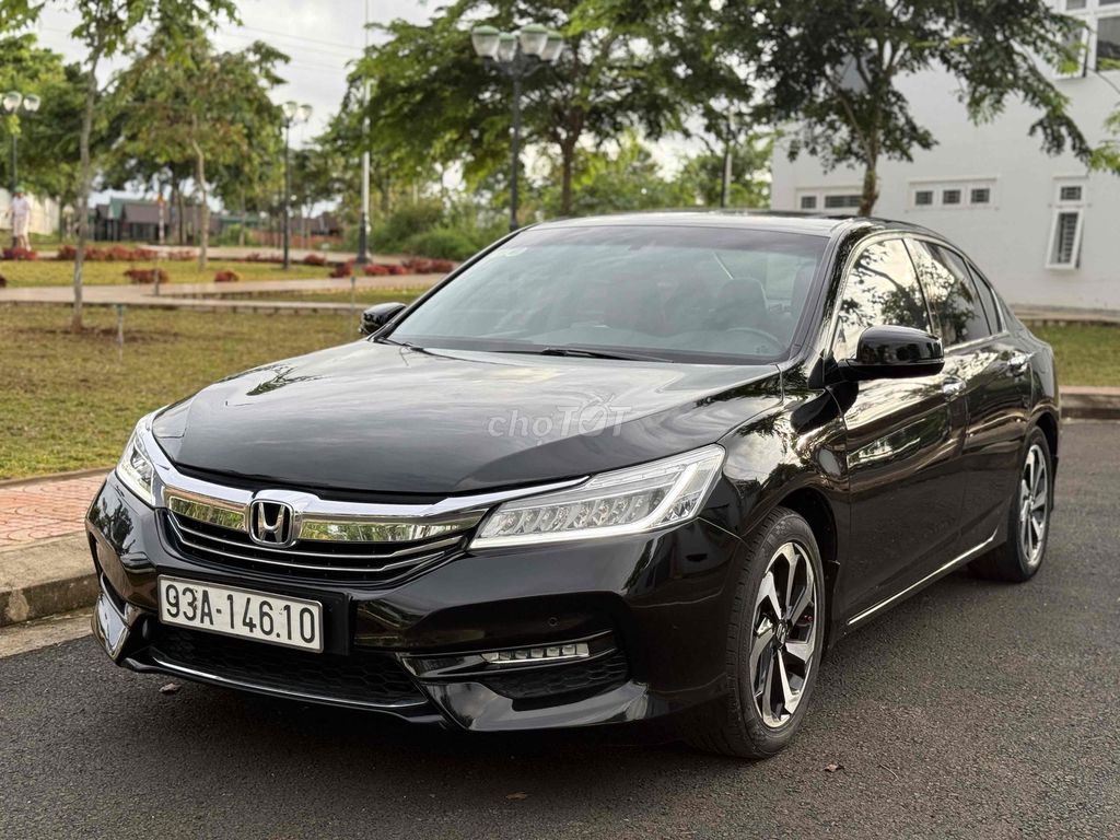 Honda Accord 2016 Đen. Mua bán Ô tô tại Thành phố Buôn Ma Thuột Đắk Lắk được đăng bởi Auto Ngân Nguyên BMT hình 2