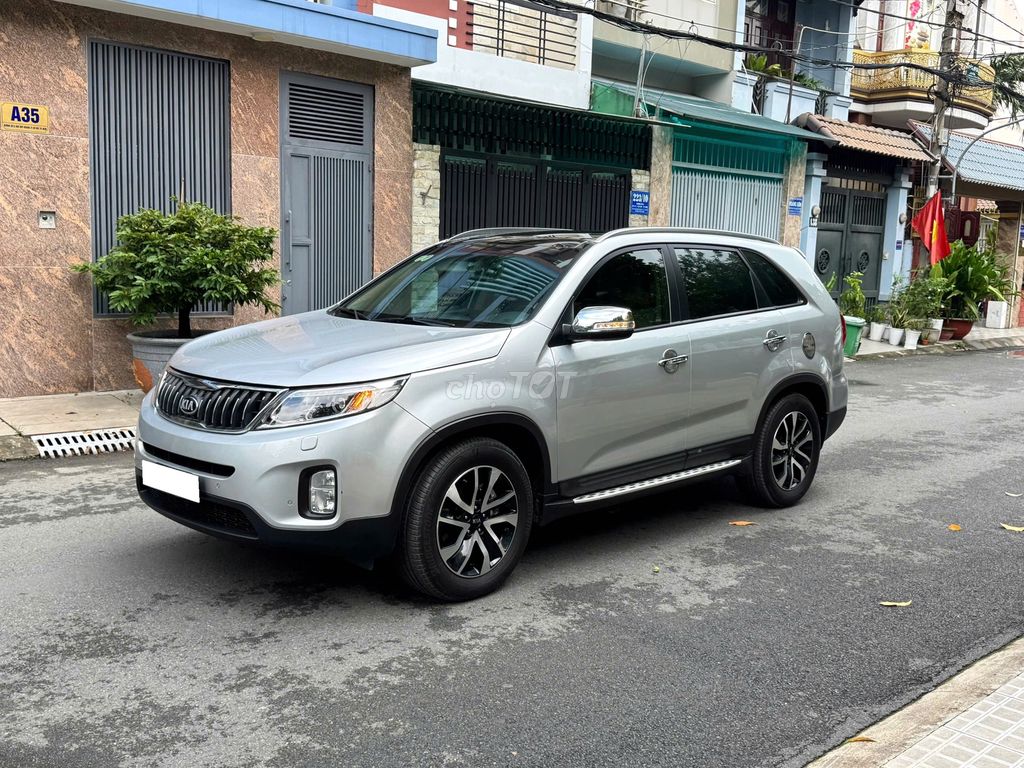 Bán KIA Sorento DAT Premium model 2020 Bạc zin đẹp. Mua bán Ô tô tại Quận 12 Tp Hồ Chí Minh được đăng bởi Việt 8080 hình 3