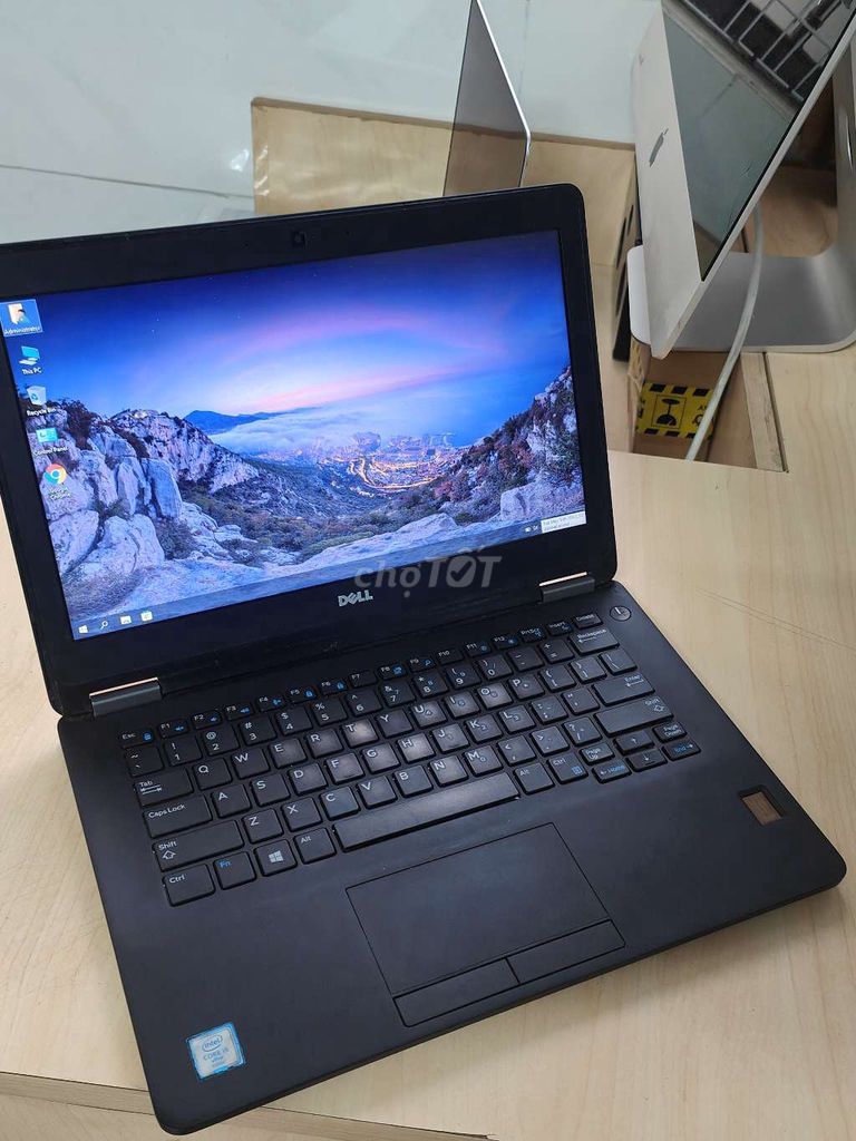 Dell E7270 i5 6300U 12.5 inch 8GB/128GB nhỏ gọn. Mua bán Laptop tại Quận Thanh Khê Đà Nẵng được đăng bởi Laptop Giá Mềm  hình 1