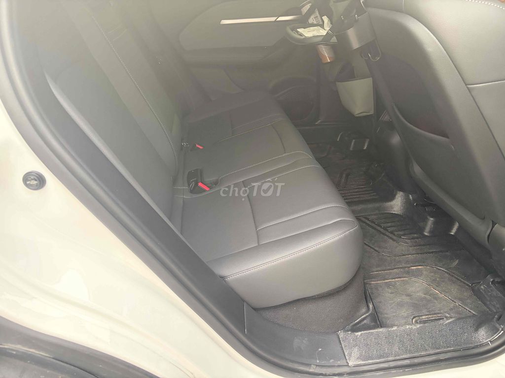 VinFast VF6 2024 S - 14000 km. Mua bán Ô tô tại Quận 12 Tp Hồ Chí Minh được đăng bởi Thanh Tú hình 7