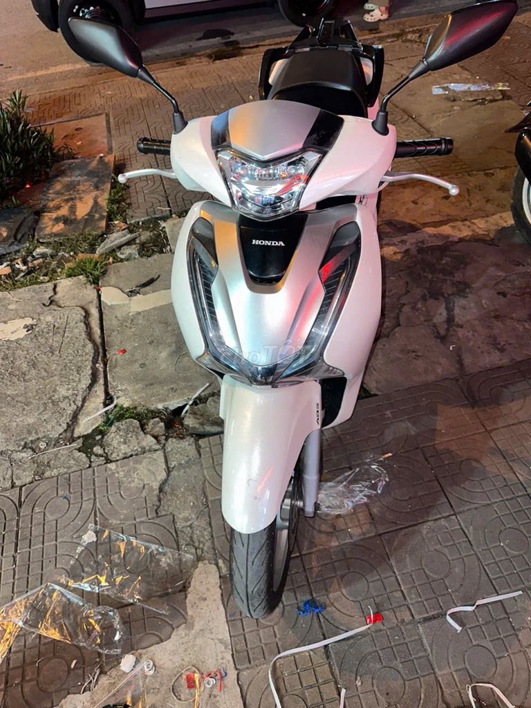 Honda SH cọp 125 abs 2019. Mua bán Xe máy tại Quận Hoàng Mai Hà Nội được đăng bởi Việt Thắng hình 5