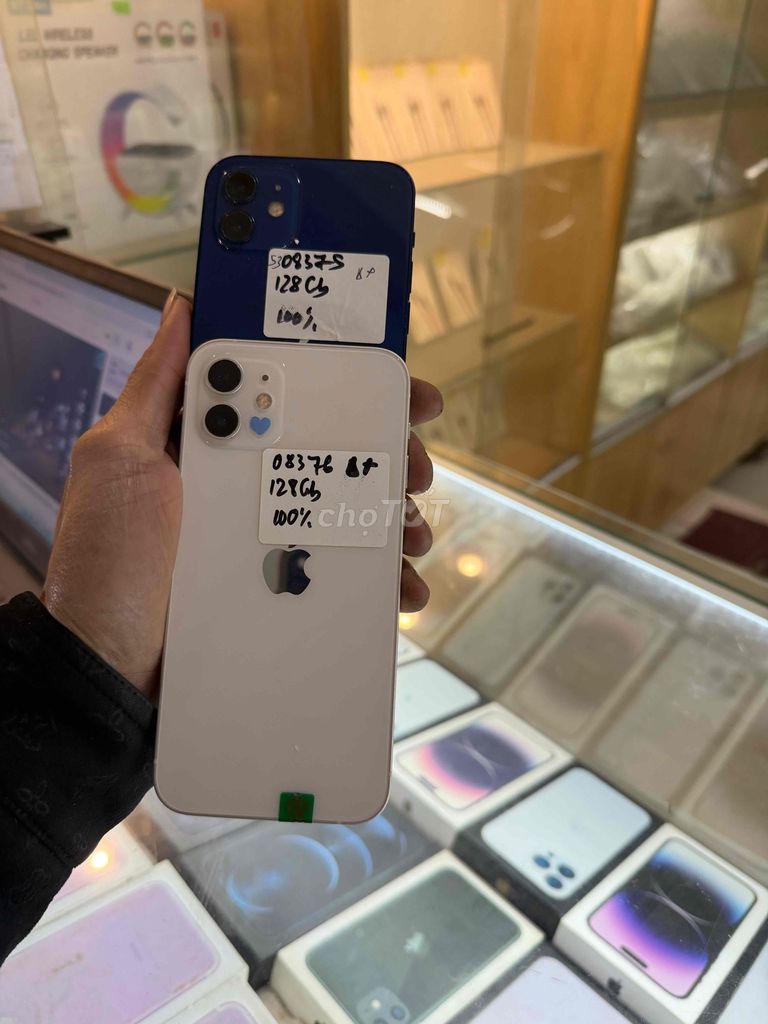 Apple iPhone 12 128GB Xanh Trắng. Mua bán Điện thoại tại Quận Hoàng Mai Hà Nội được đăng bởi thanh lê hình 1