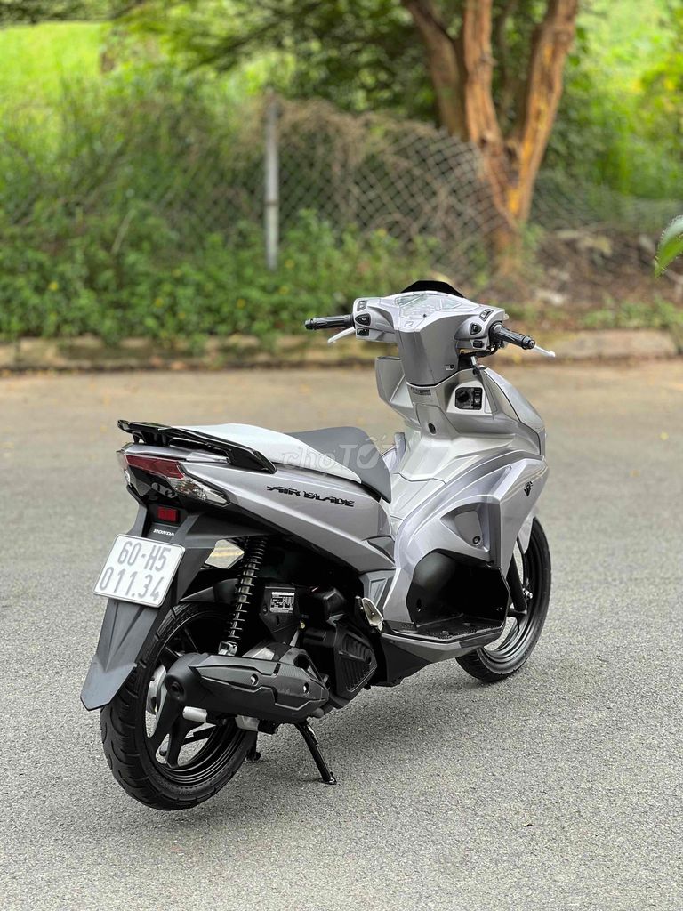 Airbalde 125cc Bạc Xám 2019 Smartkey Leng Keng 🎉🎉🎉. Mua bán Xe máy tại Thành phố Biên Hòa Đồng Nai được đăng bởi Xe Máy Phát Đồng hình 3