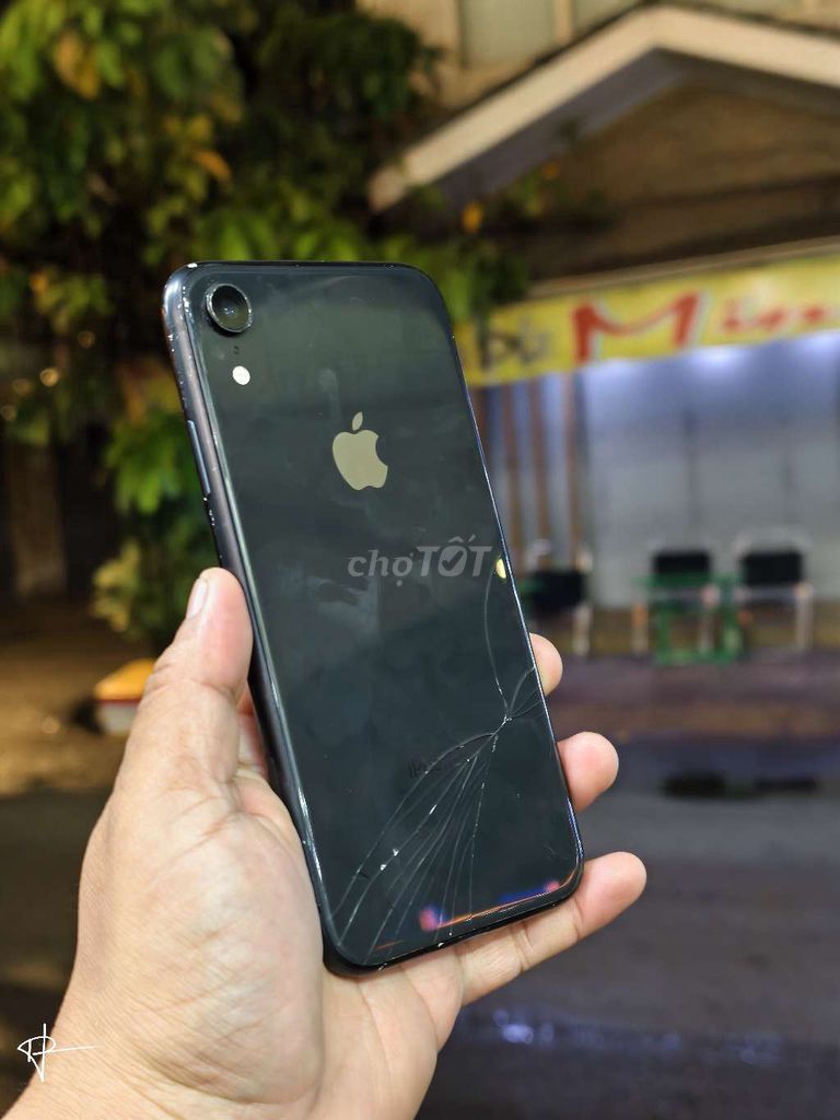 Apple iPhone XR 64GB Đen Zin, phản quang nhẹ. Mua bán Điện thoại tại Quận Bình Tân Tp Hồ Chí Minh được đăng bởi Thanh lý đồ cầm hết hạn hình 1