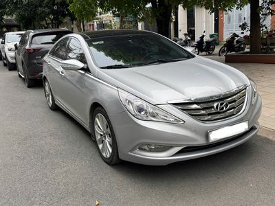 Hyundai Sonata 2012 2.0 AT - 68000 km cọp zin. Mua bán Ô tô tại Quận Gò Vấp Tp Hồ Chí Minh được đăng bởi Trần