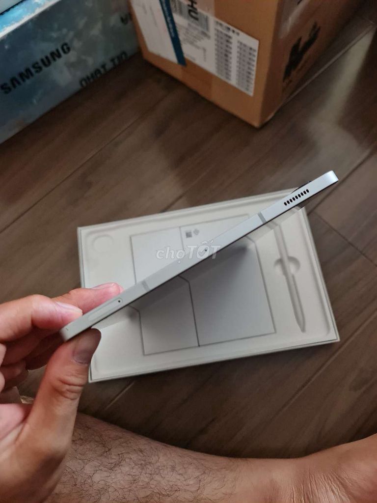 Samsung Tab S9 FE 8GB/256GB Bạc likenew. Mua bán Máy tính bảng tại Quận Tân Bình Tp Hồ Chí Minh được đăng bởi Sơn hình 1