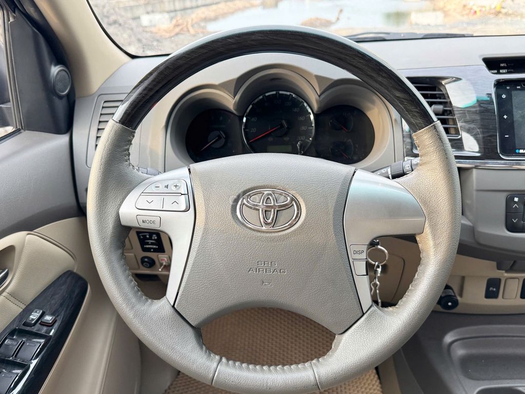 Fortuner xăng tự động 2013 mới 56.000km  siêu đẹp. Mua bán Ô tô tại Quận Gò Vấp Tp Hồ Chí Minh được đăng bởi Phan Trung Quân hình 15