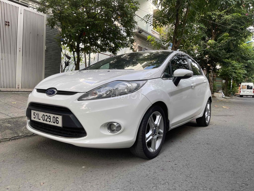 Ford Fiesta 2011 1.6S AT Hatchback 88.000 km. Mua bán Ô tô tại Quận 6 Tp Hồ Chí Minh được đăng bởi Salon Xe Lướt Sài Gòn hình 3