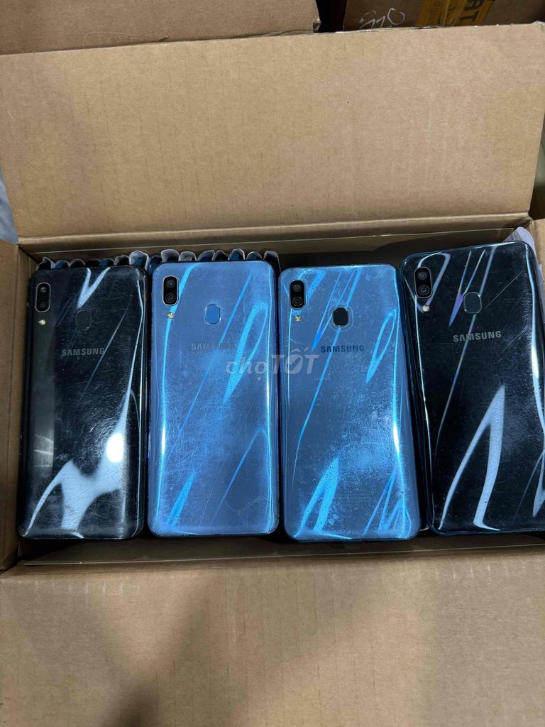 Samsung Galaxy A30  A30s 32GB  lẻ 600 sỉ 400k full. Mua bán Điện thoại tại Quận 4 Tp Hồ Chí Minh được đăng bởi Phan Pha hình 2
