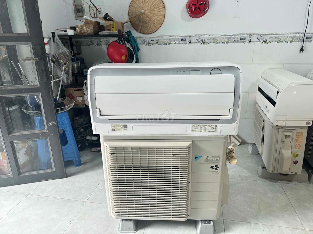 Siêu Phẩm: Daikin Tên Lửa mắt xoay Full chức năng