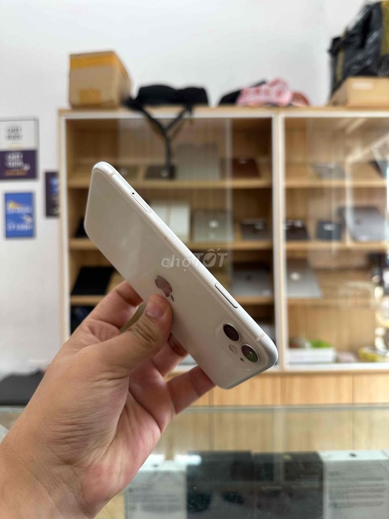 iPhone 11- 128G zin all full CN - Pin đã thay new. Mua bán Điện thoại tại Quận Đống Đa Hà Nội được đăng bởi  HT Mobie Trả góp nợ xáu bao duyệt hình 3
