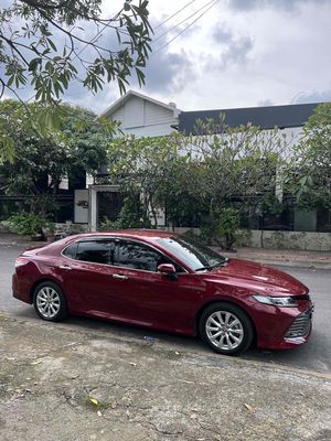 Toyota Camry 2020 2.0G - 76000 km. Mua bán Ô tô tại Quận Tân Bình Tp Hồ Chí Minh được đăng bởi Vinh nguyễn
