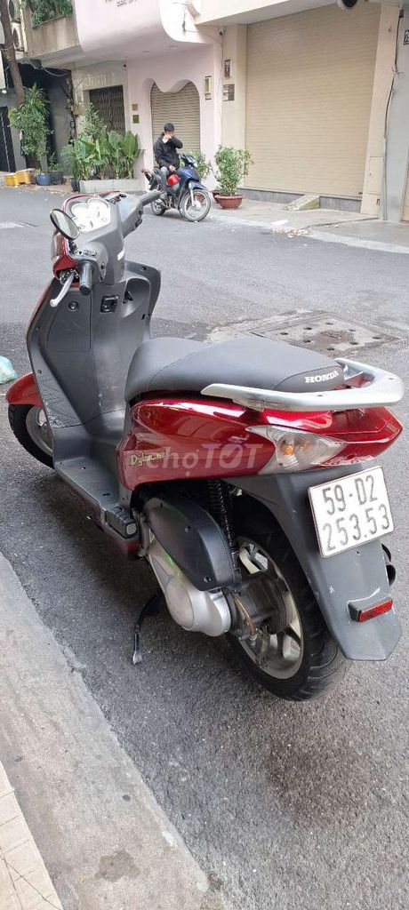 Honda Dylan 2004 150cc Đỏ. Mua bán Xe máy tại Quận 10 Tp Hồ Chí Minh được đăng bởi  Ngô Văn  Phúc  hình 4