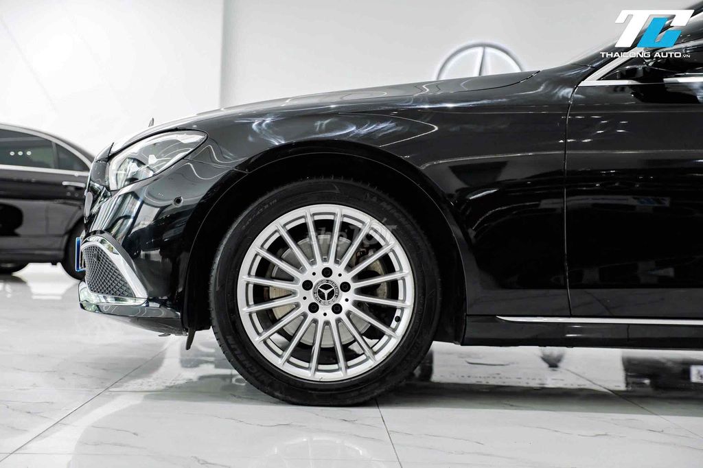 Mercedes E200 Exclusive sx2021 lướt 35k km. Mua bán Ô tô tại Quận Gò Vấp Tp Hồ Chí Minh được đăng bởi Kính Đặng Ô Tô Lướt hình 4