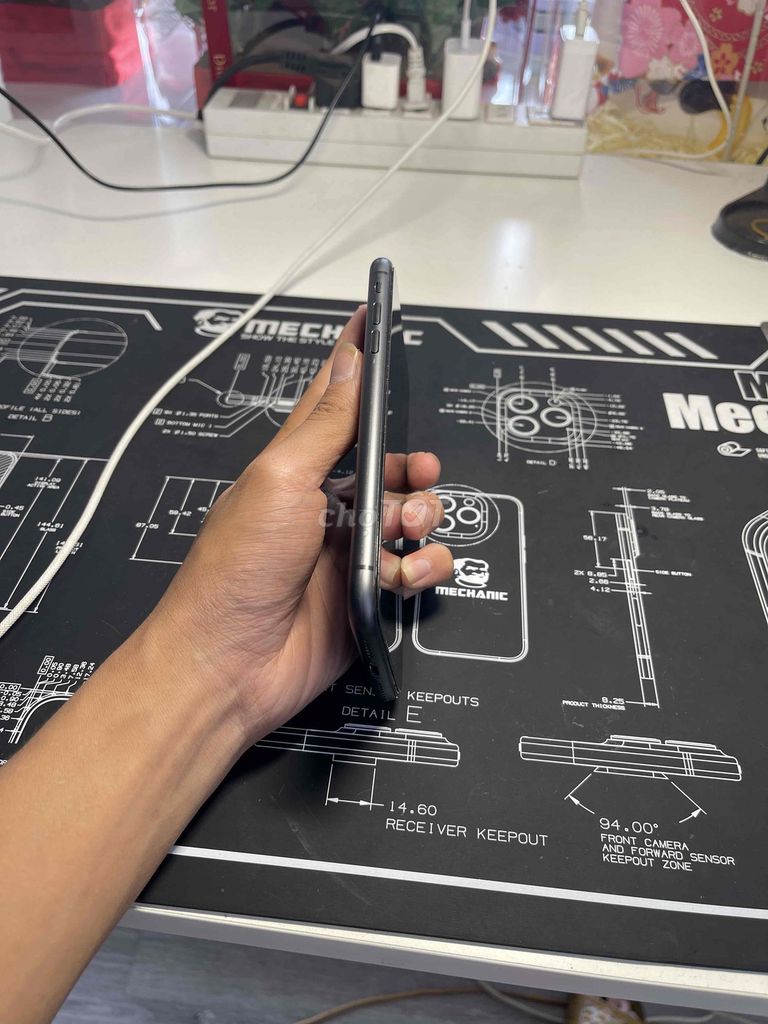 Apple iPhone 11 64GB Đen Đã sử dụng. Mua bán Điện thoại tại Thành phố Buôn Ma Thuột Đắk Lắk được đăng bởi Thiên Phỏm hình 1