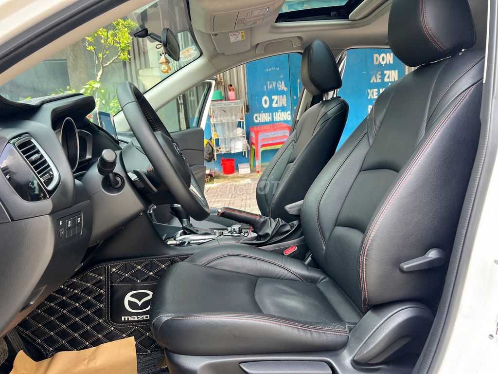 Mazda 3 1.5 AT Hatchback 2015 - 48000km. Mua bán Ô tô tại Thành phố Dĩ An Bình Dương được đăng bởi Siêu Thị Ô Tô Bình Dương  hình 6