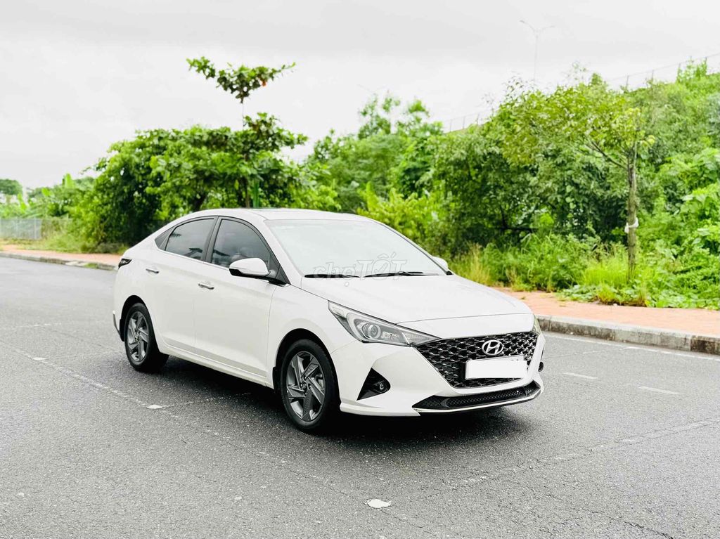 Hyundai Accent 2022 1.4 AT Đặc Biệt - 40000 km. Mua bán Ô tô tại Quận Hải Châu Đà Nẵng được đăng bởi Nguyễn Vương Auto hình 2