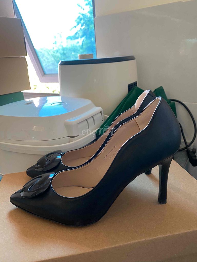 KISSCAT Giày cao gót Nữ Đen 9cm Size 36. Mua bán Giày dép tại Quận Bắc Từ Liêm Hà Nội được đăng bởi TwoTwoLeo hình 1