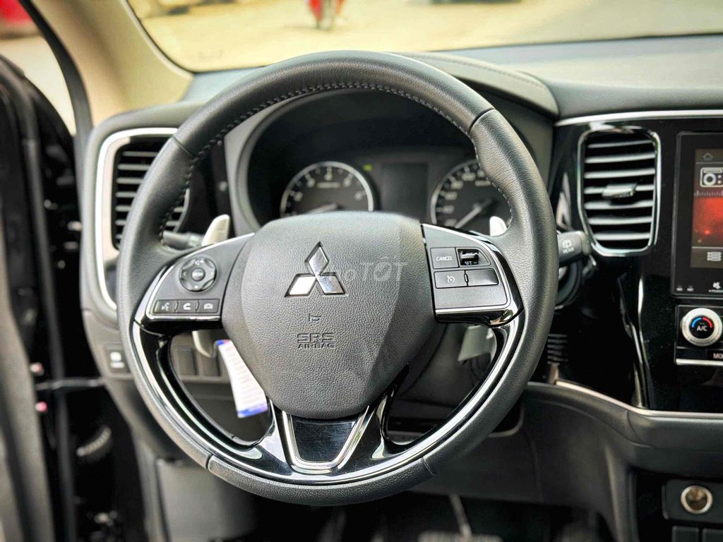 Mitsubishi Outlander 2022 2.0 CVT - 50000 km. Mua bán Ô tô tại Quận Cầu Giấy Hà Nội được đăng bởi Thái Hoàng Long Auto hình 13