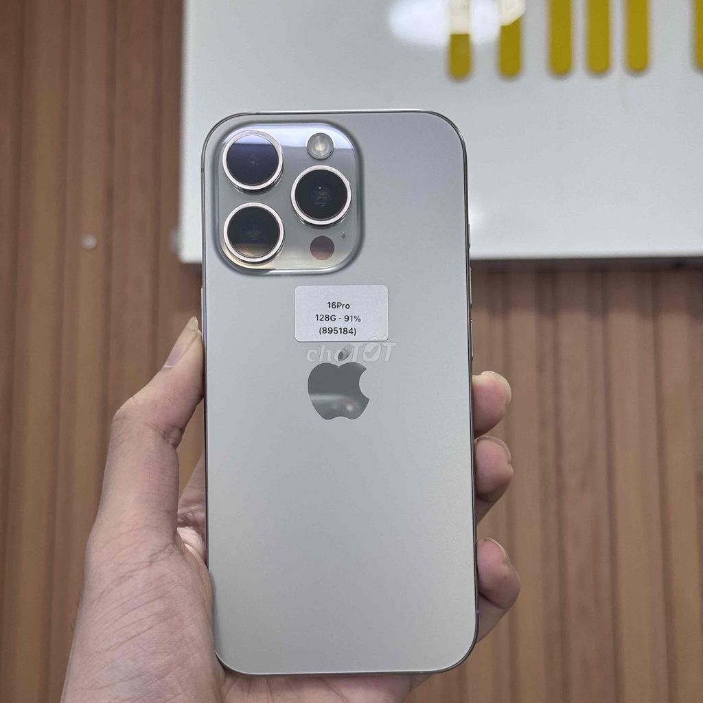 💥 iPhone 16 Pro Bản Khay Sim - Hàng đẹp có sẵn. Mua bán Điện thoại tại Quận Ngô Quyền Hải Phòng được đăng bởi minmobile HP hình 1
