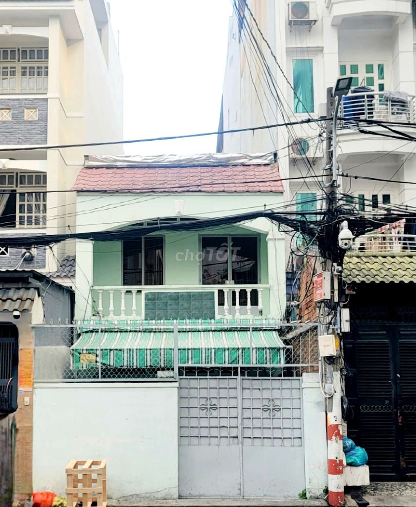 BÁN NHÀ KHU E.TOWN CỘNG HÒA , ĐƯỜNG C1, PHƯỜNG 13, Q. TÂN BÌNH, TP.HCM