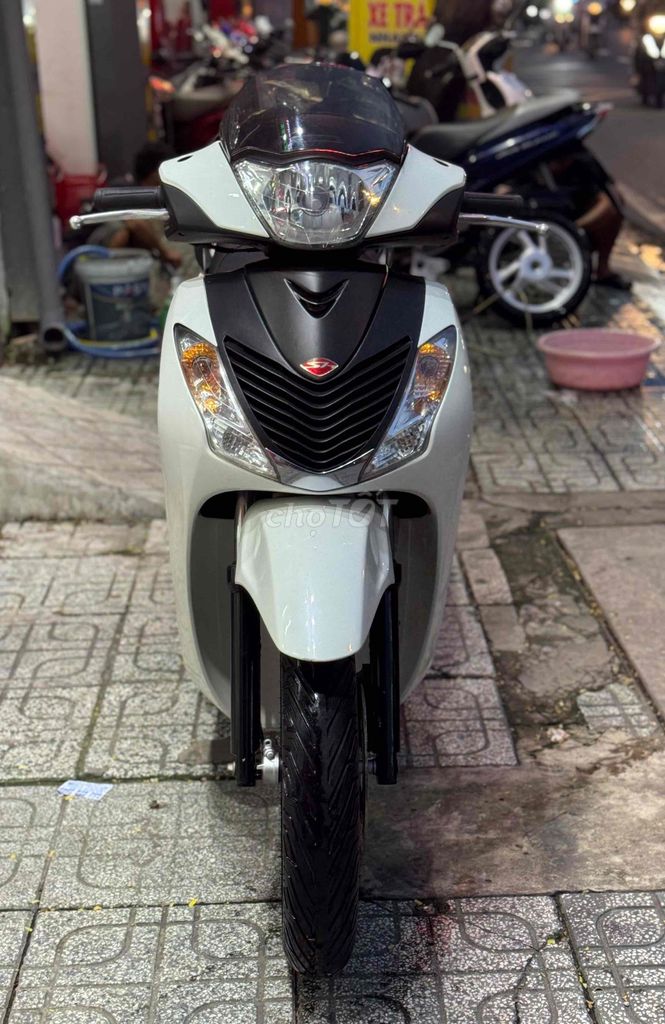 honda Sh 125i nhập ý sm 103 xe đẹp 9 chủ sang tên. Mua bán Xe máy tại Quận Gò Vấp Tp Hồ Chí Minh được đăng bởi CHXM 86 chuyên bán xe trả góp hình 2