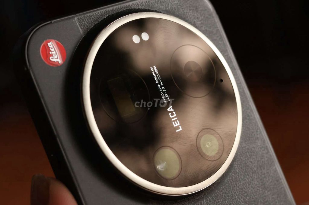 Xiaomi 17 Ultra Lưng da Đen Leica . Mua bán Điện thoại tại Thành phố Thủ Dầu Một Bình Dương được đăng bởi LakMobile  hình 1