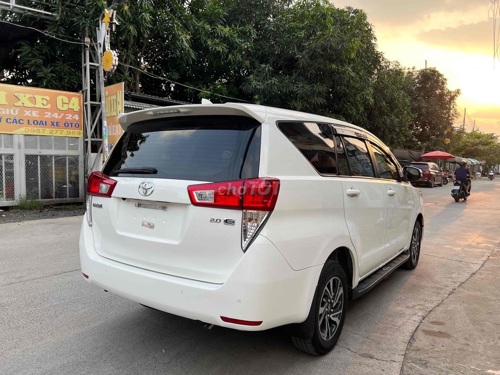 Toyota Innova 2.0E số sàn 8 chỗ 2022. Mua bán Ô tô tại Quận 8 Tp Hồ Chí Minh được đăng bởi Đông Mai hình 4