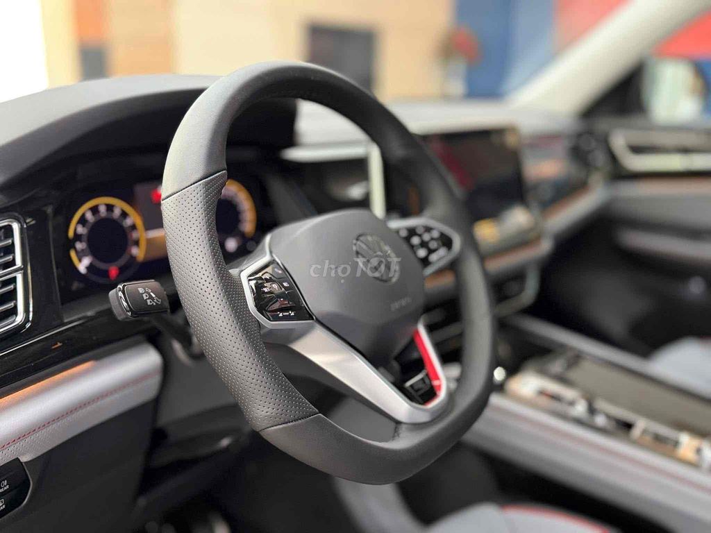 Teramont X Chỉ 440Tr Nhận Xe. Cam Kết Giá Tốt Nhât. Mua bán Ô tô tại Quận Tân Bình Tp Hồ Chí Minh được đăng bởi Nguyễn Trí Thanh Tâm hình 13