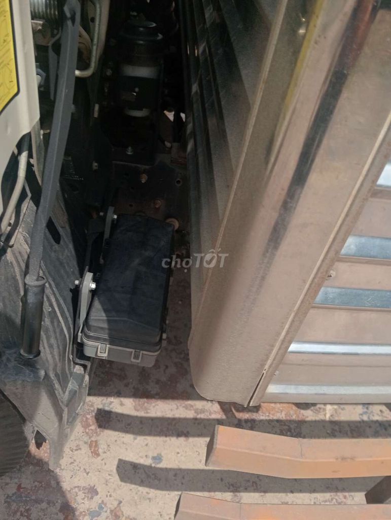 Xe tải lướt . Rin 95% . Tải 3t5. Thùng dài 4m3. Mua bán Xe tải, xe ben tại Thành phố Thuận An Bình Dương được đăng bởi Devic Map  hình 3