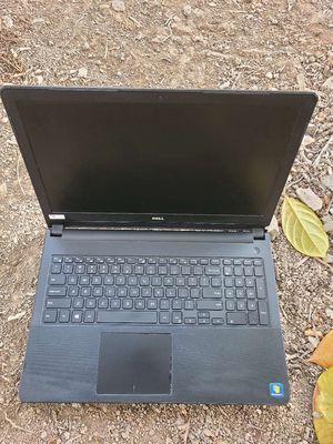 Laptop Dell màn lớn, phím số, i3, 8gb, ssd 128gb