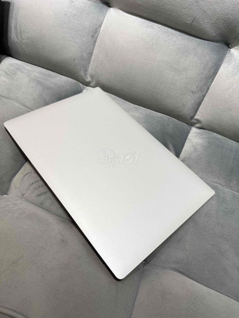 Dell Precision 5540 i7-9850H-16GB man 15.6FHD. Mua bán Laptop tại Quận Tân Bình Tp Hồ Chí Minh được đăng bởi vy hình 1