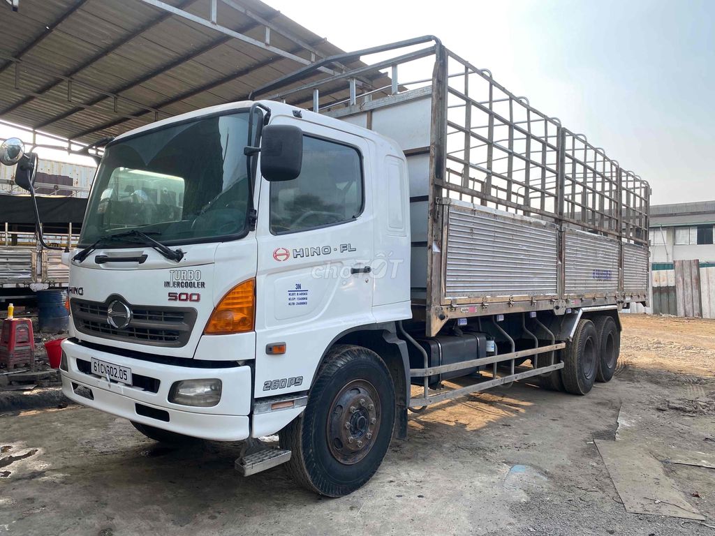 Hino 3 chân sx 2007 thùng 8m