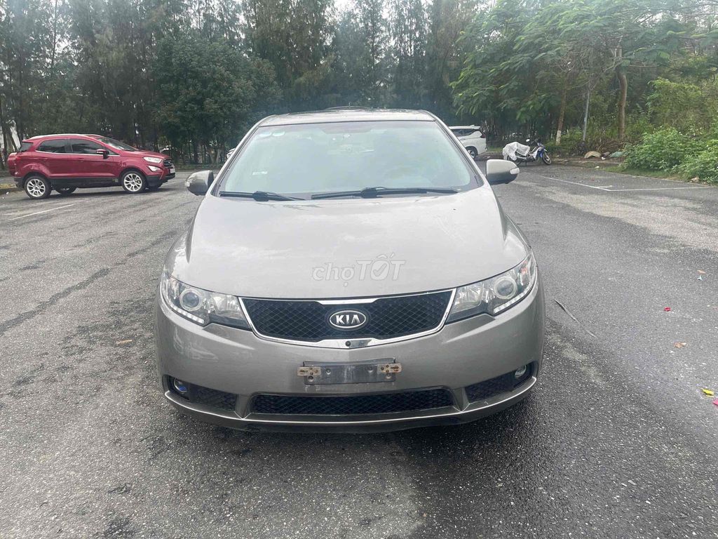 Kia Forte 2010 SLi 1.6 AT - 113000 km