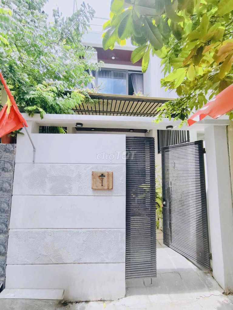 Cực hiếm nhà đẹp 2 tầng 70m², kiệt thông, chỉ 50m ra Nguyễn Văn Huề